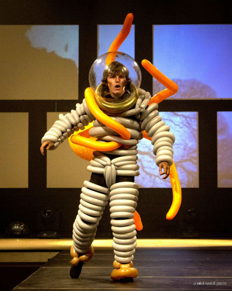 Dunedin Wearable Art Show 2015 Winking Derby