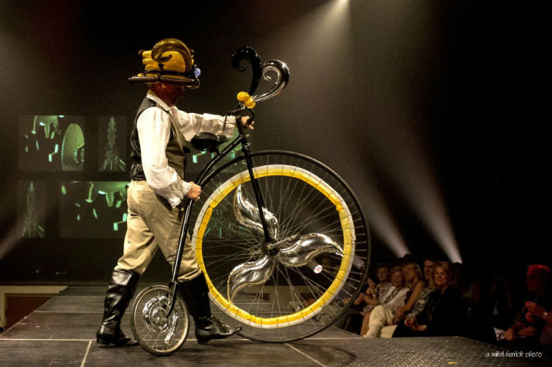 Dunedin Wearable Art Show 2015 Winking Derby